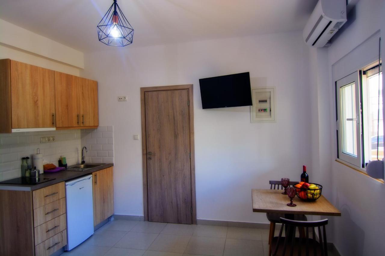 Irene Studio Panorama Daire Palaiochora Dış mekan fotoğraf